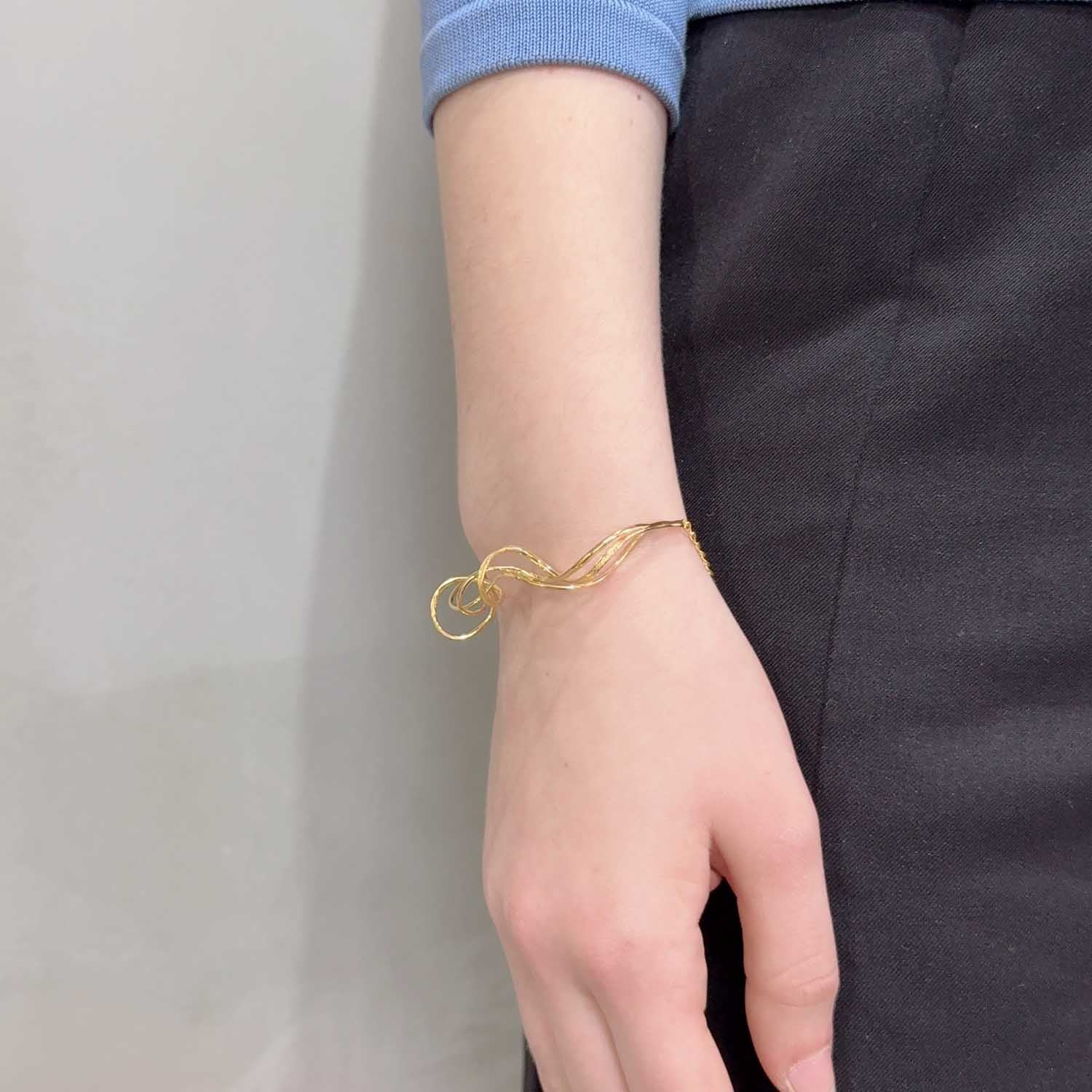 SV925 流れる躍動 バングルブレスレット|GSV3013GD