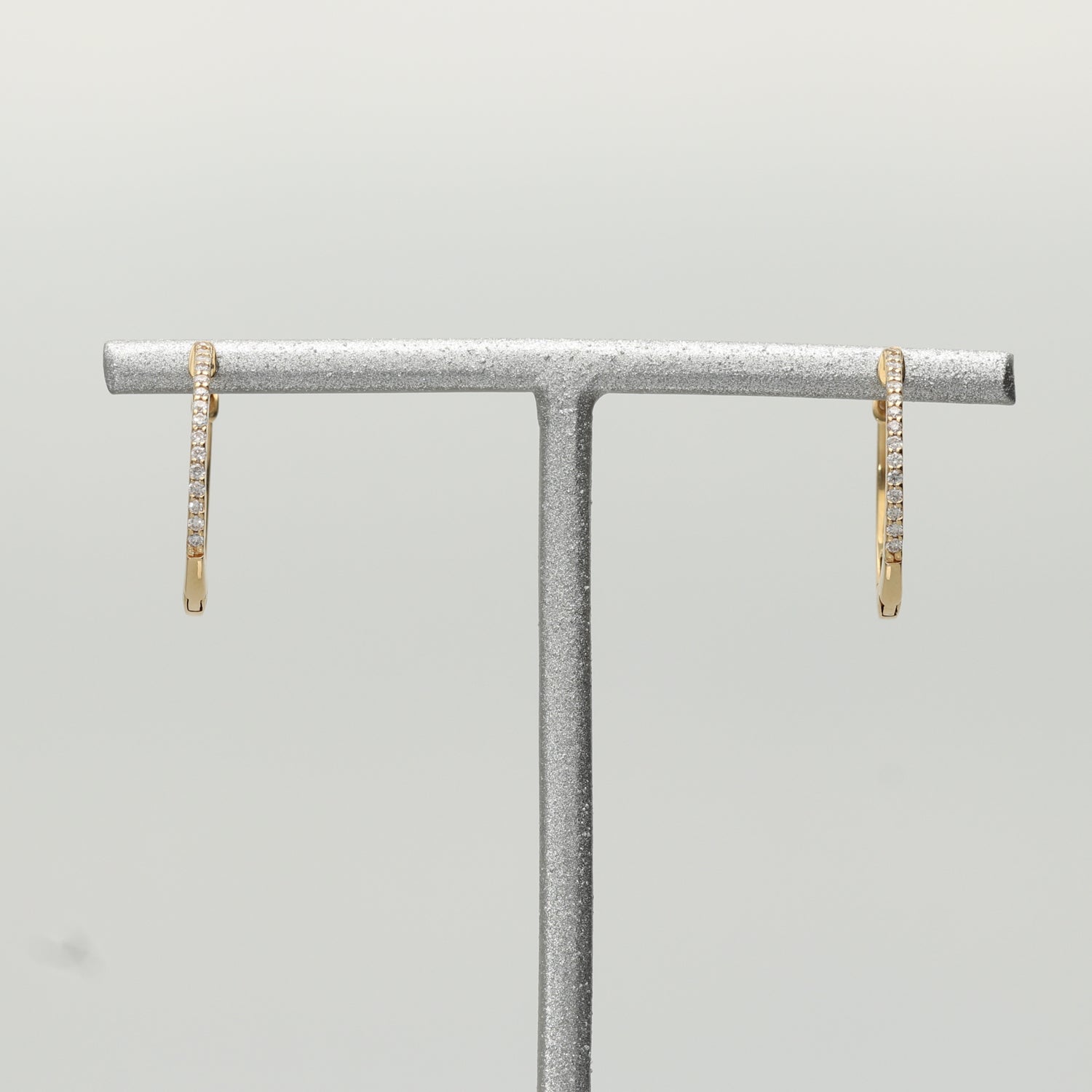 K18 中折れ式 フープメレダイヤモンド ピアス|GBJ003