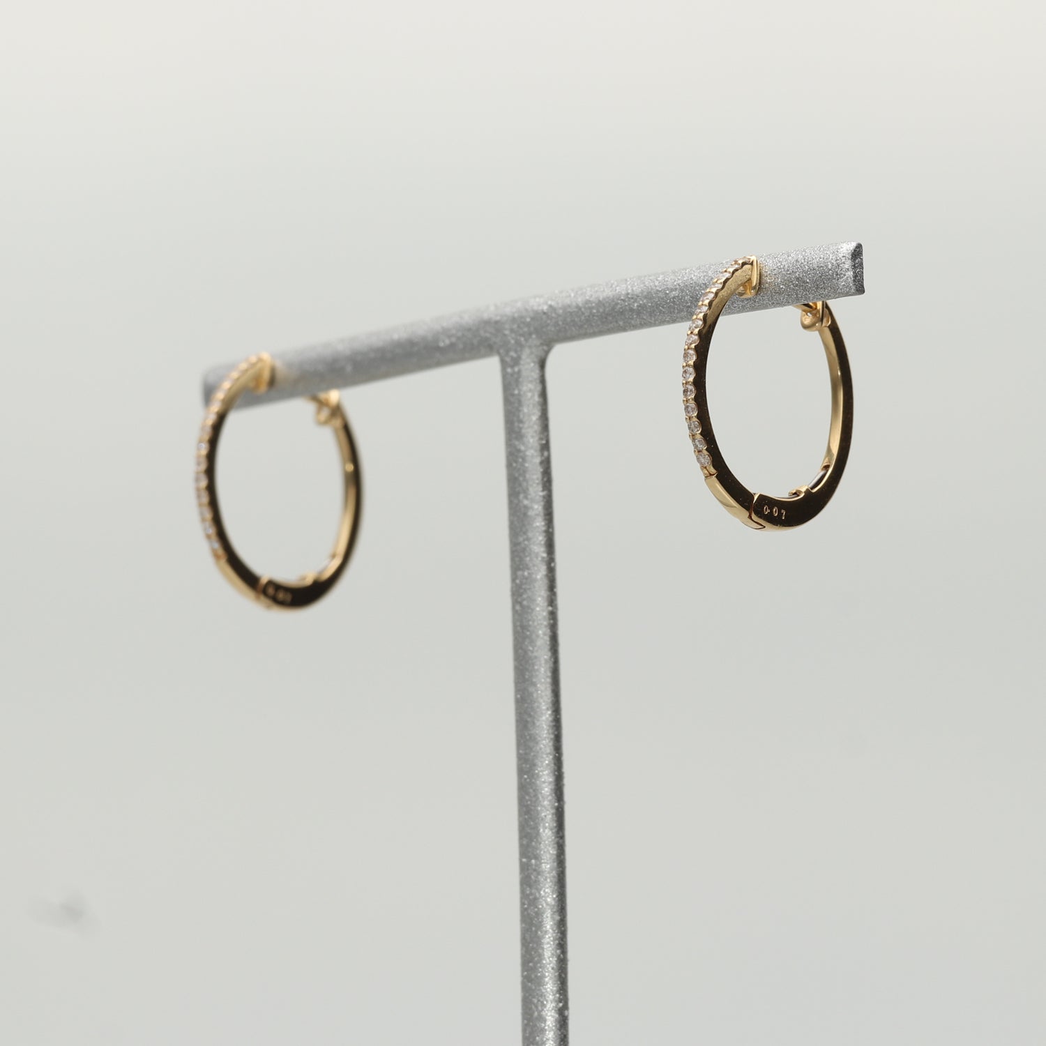 K18 中折れ式 フープメレダイヤモンド ピアス|GBJ003