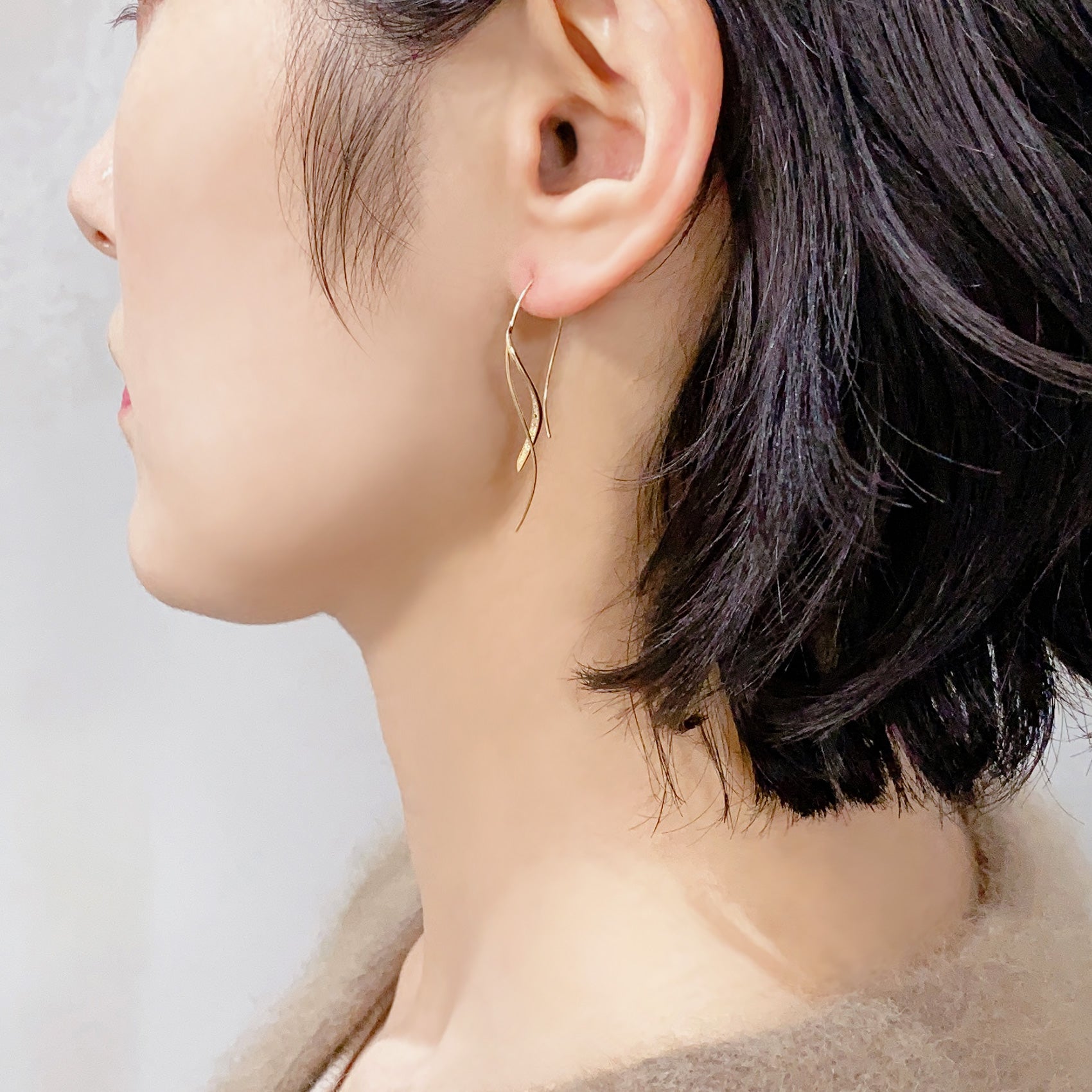 K10 or K18 カーブアメリカン ピアス|GD3013