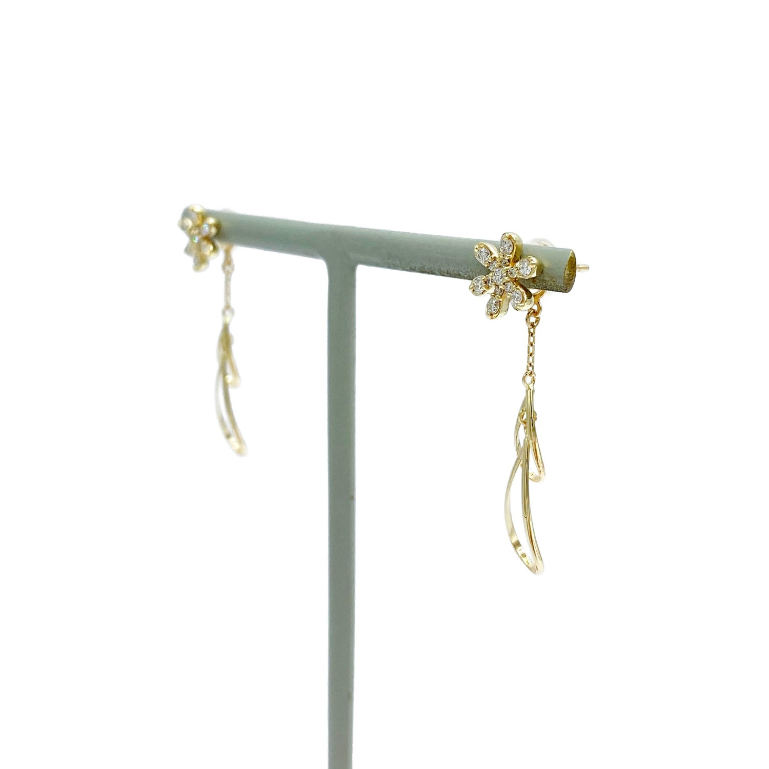 K10 or K18 2WAY花型メレダイヤモンド ピアス|GD3032