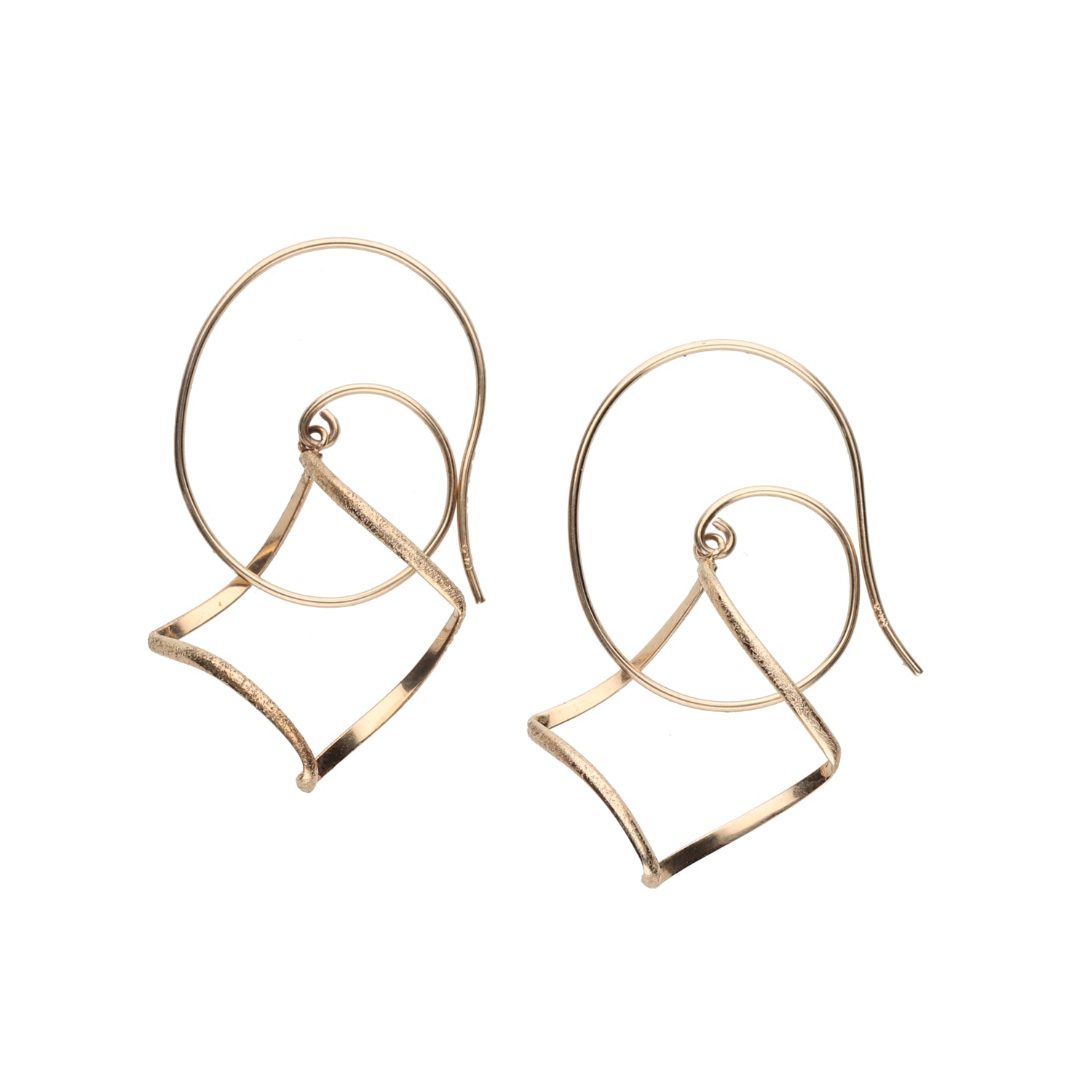 K10 or K18 スムースフィット ロンバス ピアス|GD3111