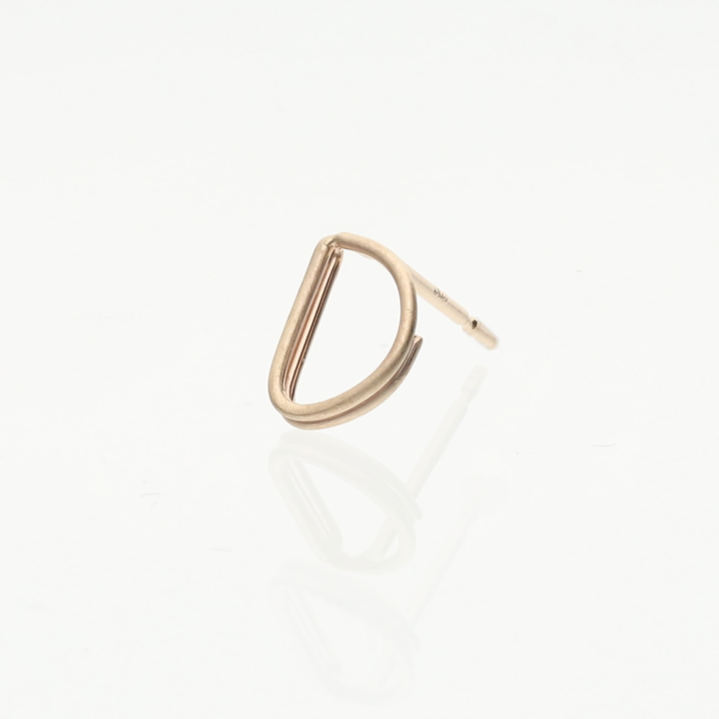 K10 イニシャル ピアス|GD-3143A~Z