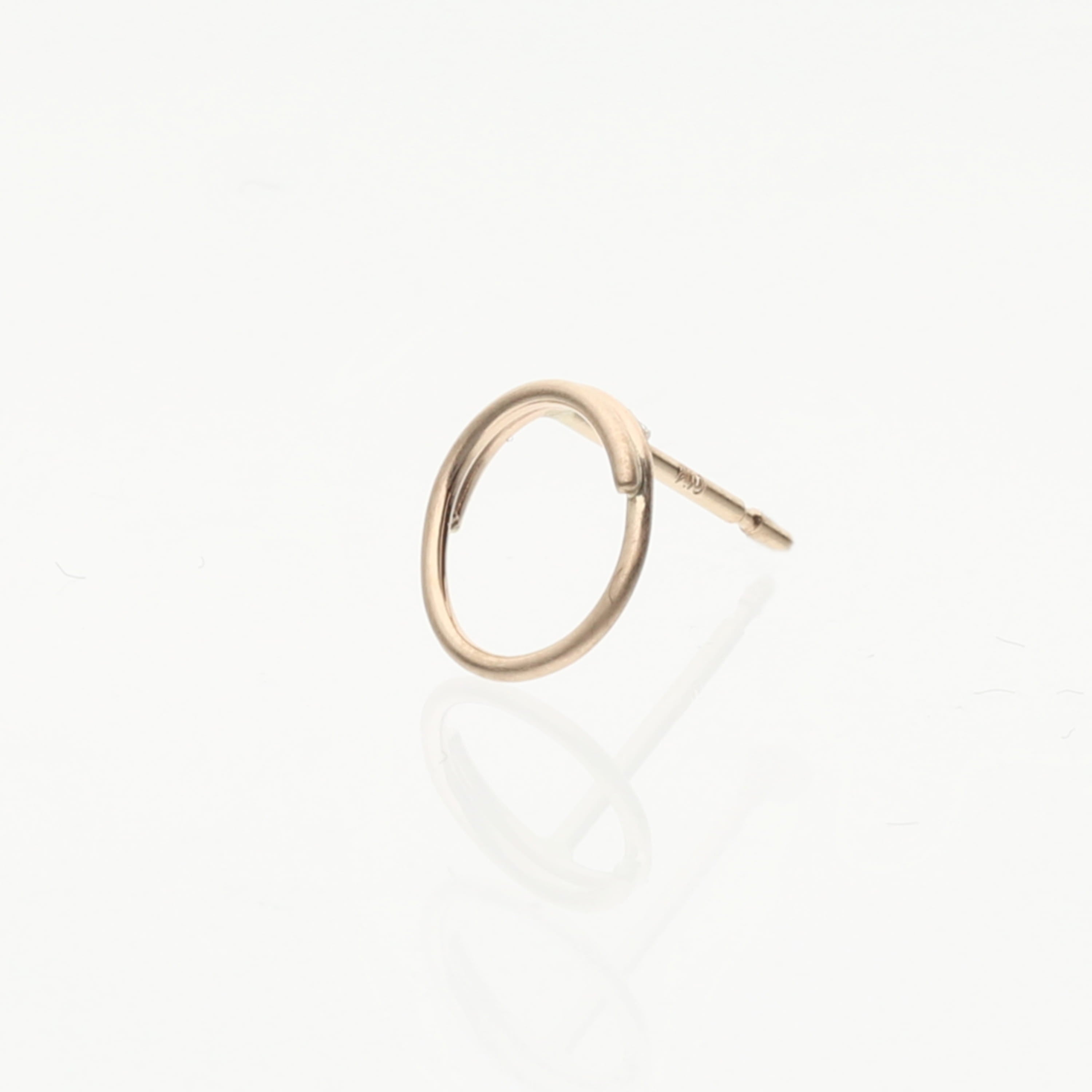 K10 イニシャル ピアス|GD-3143A~Z