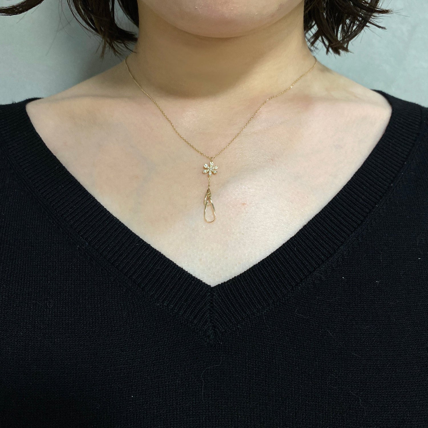 K10 or K18 花型メレダイヤモンド ペンダント|GD8002