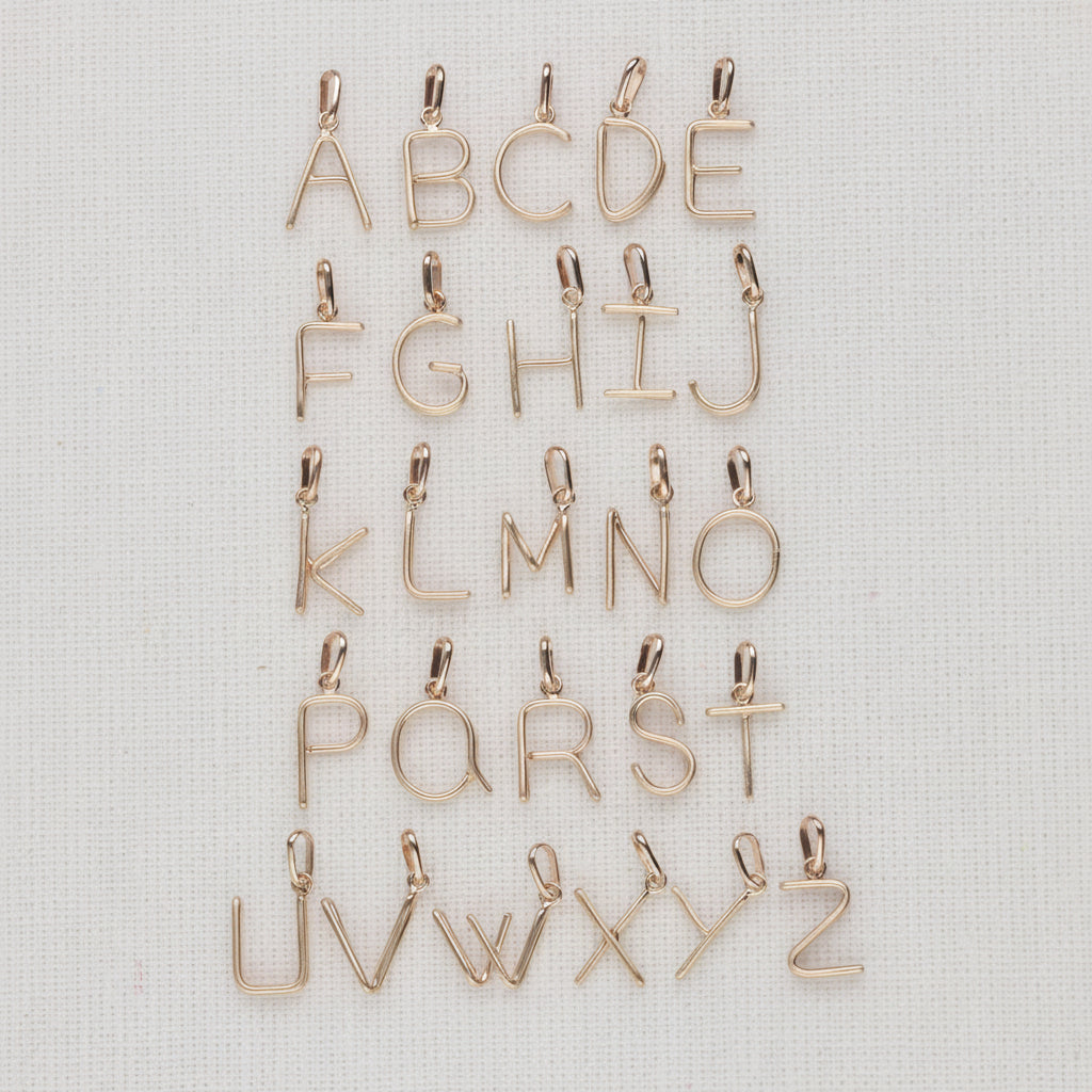 K10 イニシャル ペンダントトップ|GD-8023A~Z