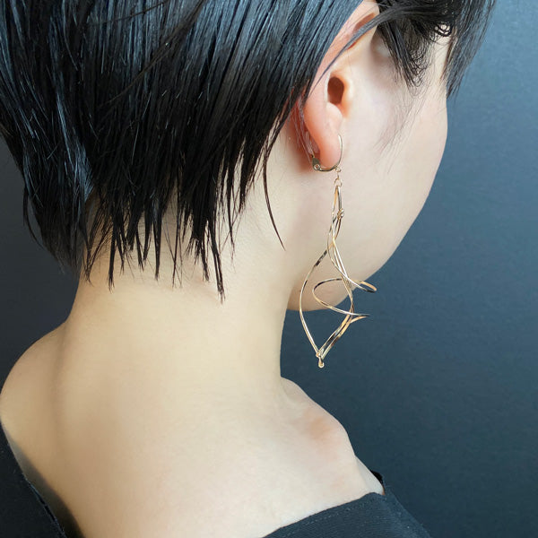 K14GF/SV KLIMTOオマージュ イヤリング|GFE4115