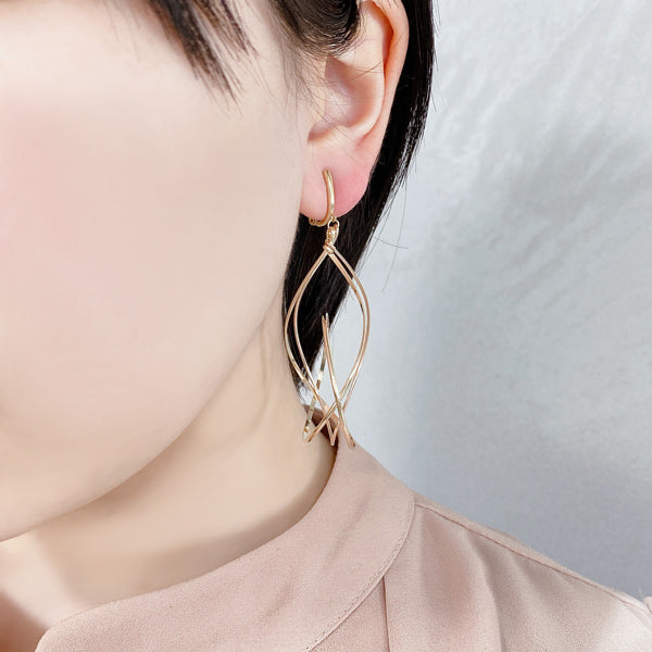 K14GF/SV 美しい弧を描く イヤリング|GFE4123PY