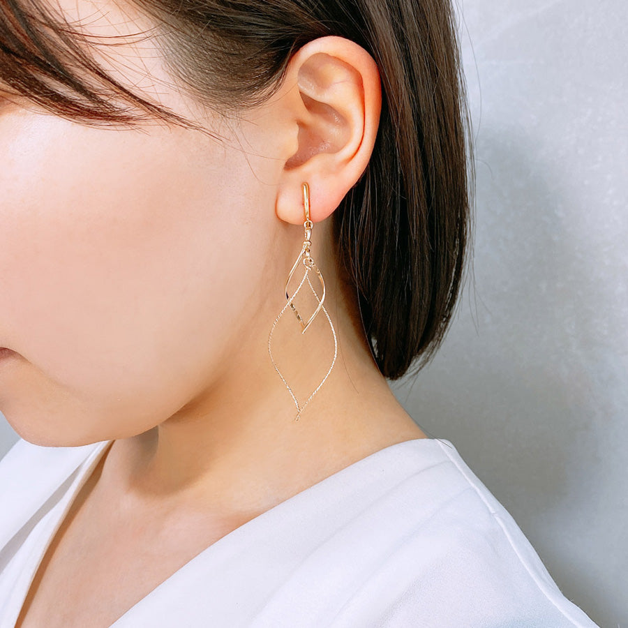 K14GF/SV 弾け流れる煌めき イヤリング|GFE4134