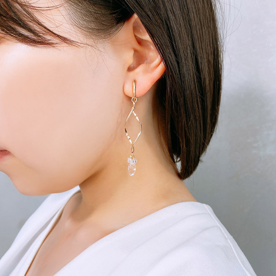 K14GF/SV 煌めく光の躍動 イヤリング|GFE4135