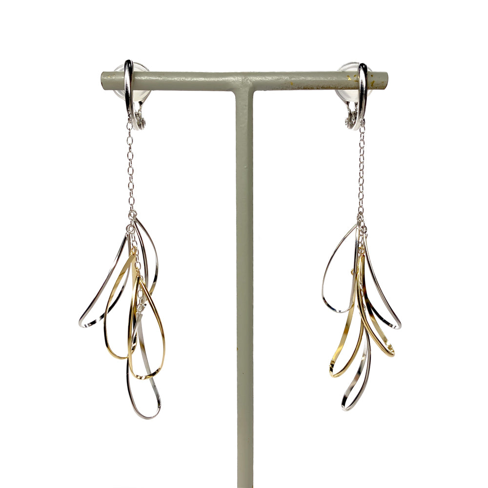 K14GF/SV 軽やかに羽ばたく イヤリング|GFE4143YW