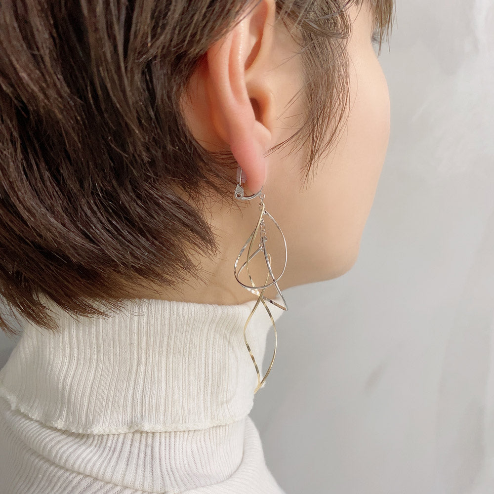 K14GF/SV 高雅に舞い上がる イヤリング|GFE4145YW