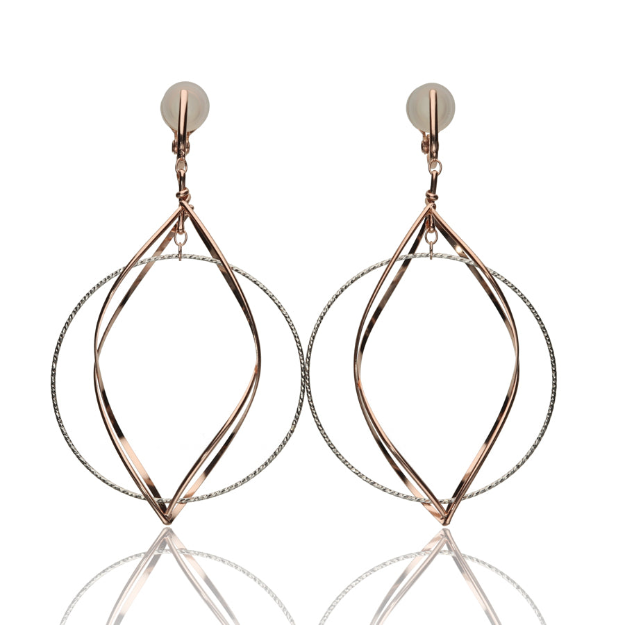 K14GF/SV 白銀に舞う華びら イヤリング|GFE4149PW