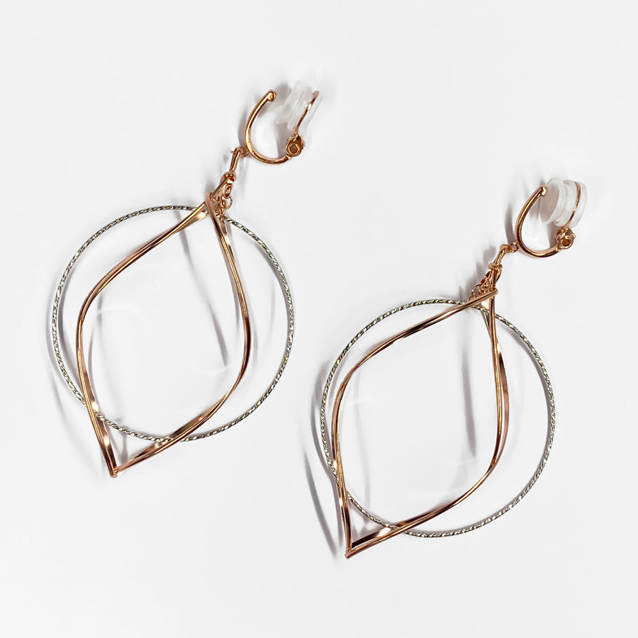 K14GF/SV 白銀に舞う華びら イヤリング|GFE4149PW