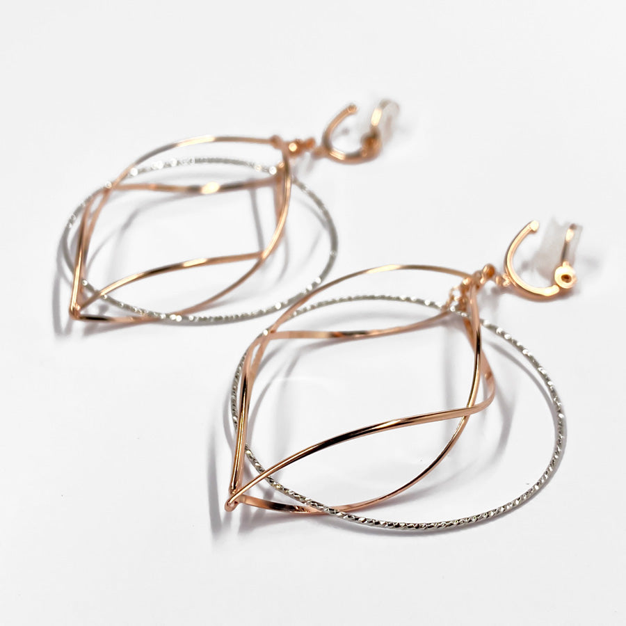 K14GF/SV 白銀に舞う華びら イヤリング|GFE4149PW