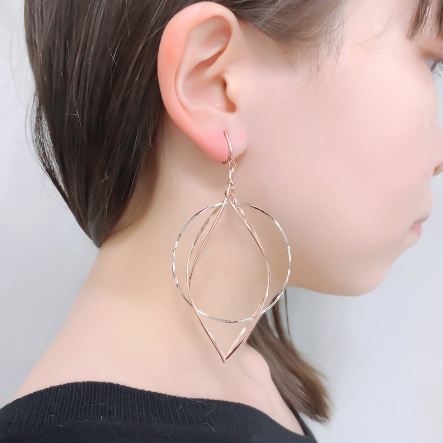 K14GF/SV 白銀に舞う華びら イヤリング|GFE4150PW