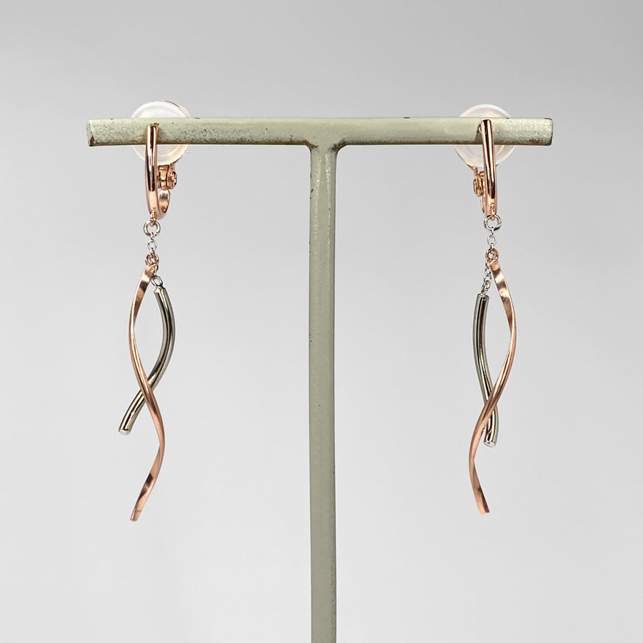 K14GF/SV 舞い躍る軌跡 イヤリング|GFE4151PW