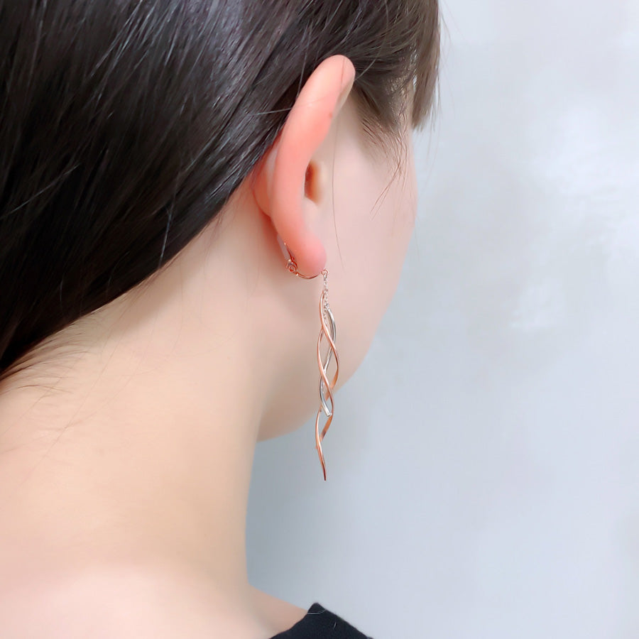 K14GF/SV 舞い躍る軌跡 イヤリング|GFE4152PW