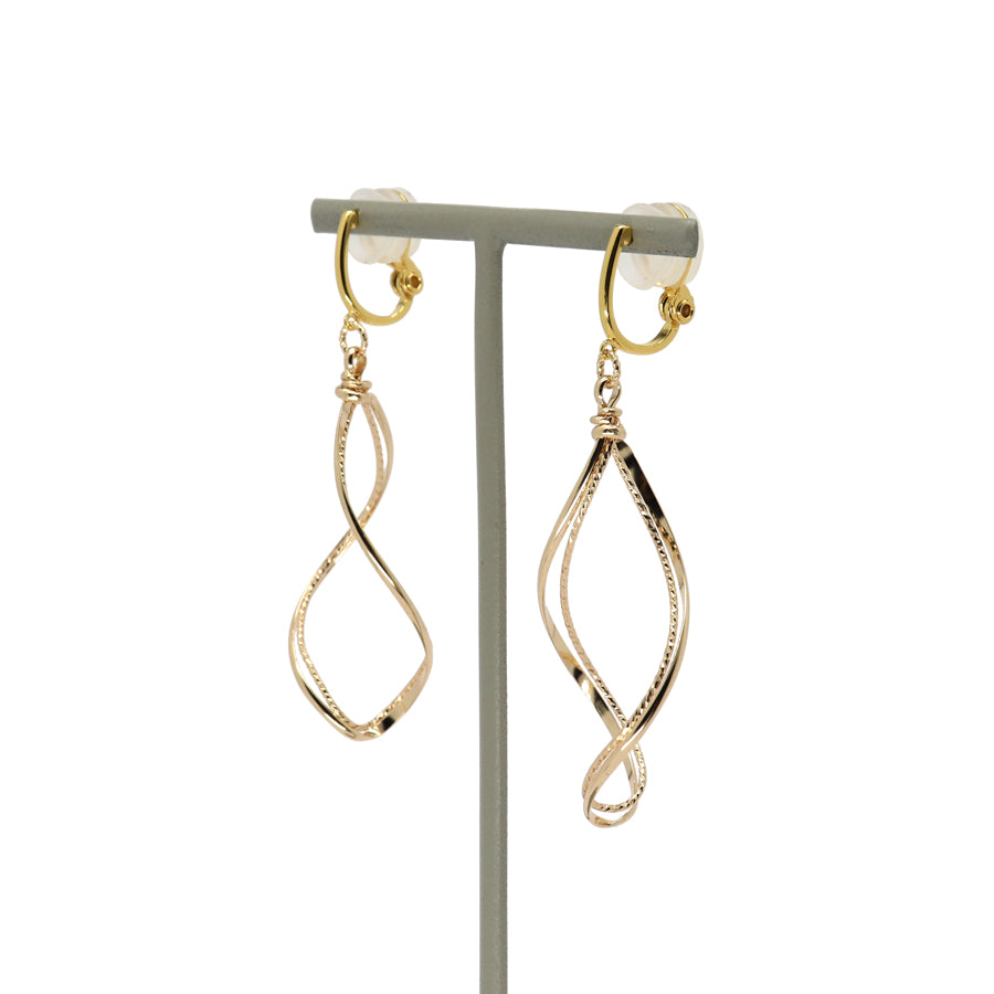 K14GF/SV たくましさと気高さ イヤリング|GFE4161