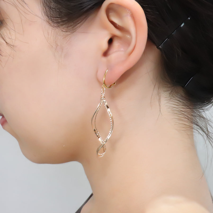 K14GF/SV たくましさと気高さ イヤリング|GFE4161