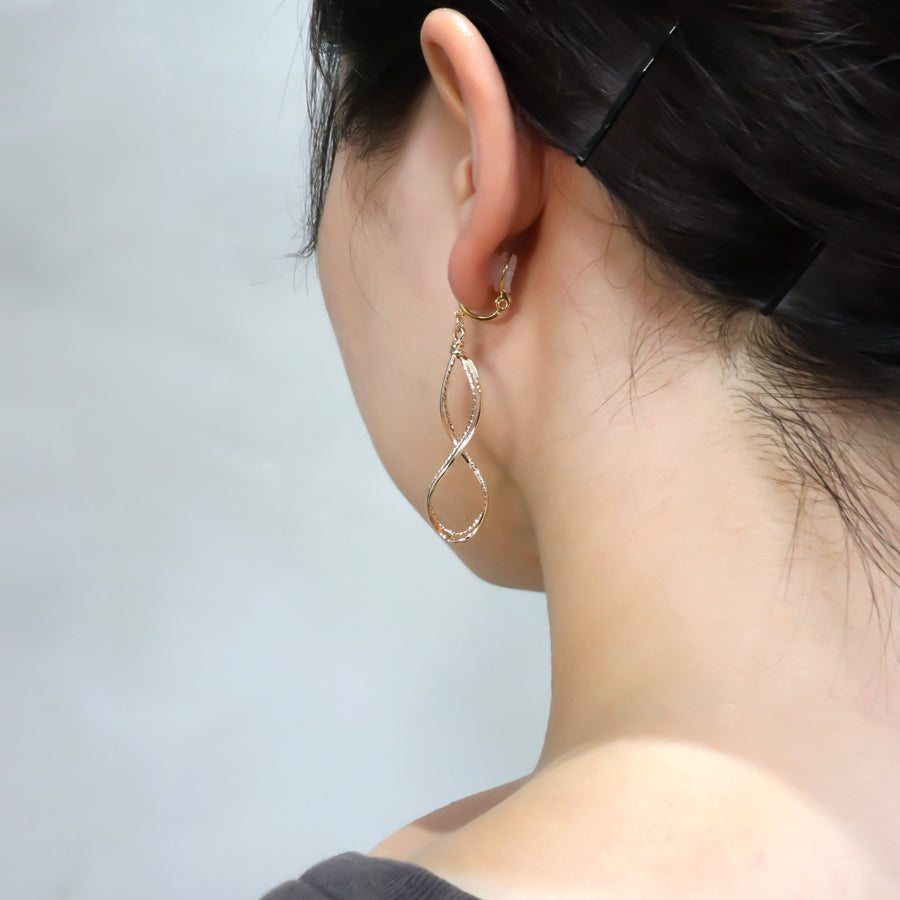 K14GF/SV たくましさと気高さ イヤリング|GFE4161