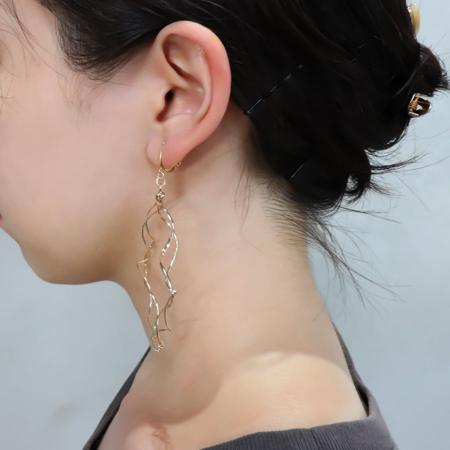 K14GF/SV 肖像のフレーム イヤリング|GFE4164