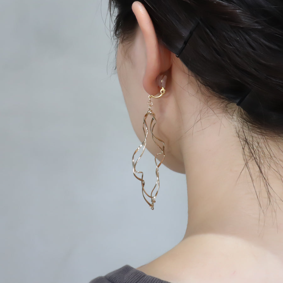 K14GF/SV 肖像のフレーム イヤリング|GFE4164