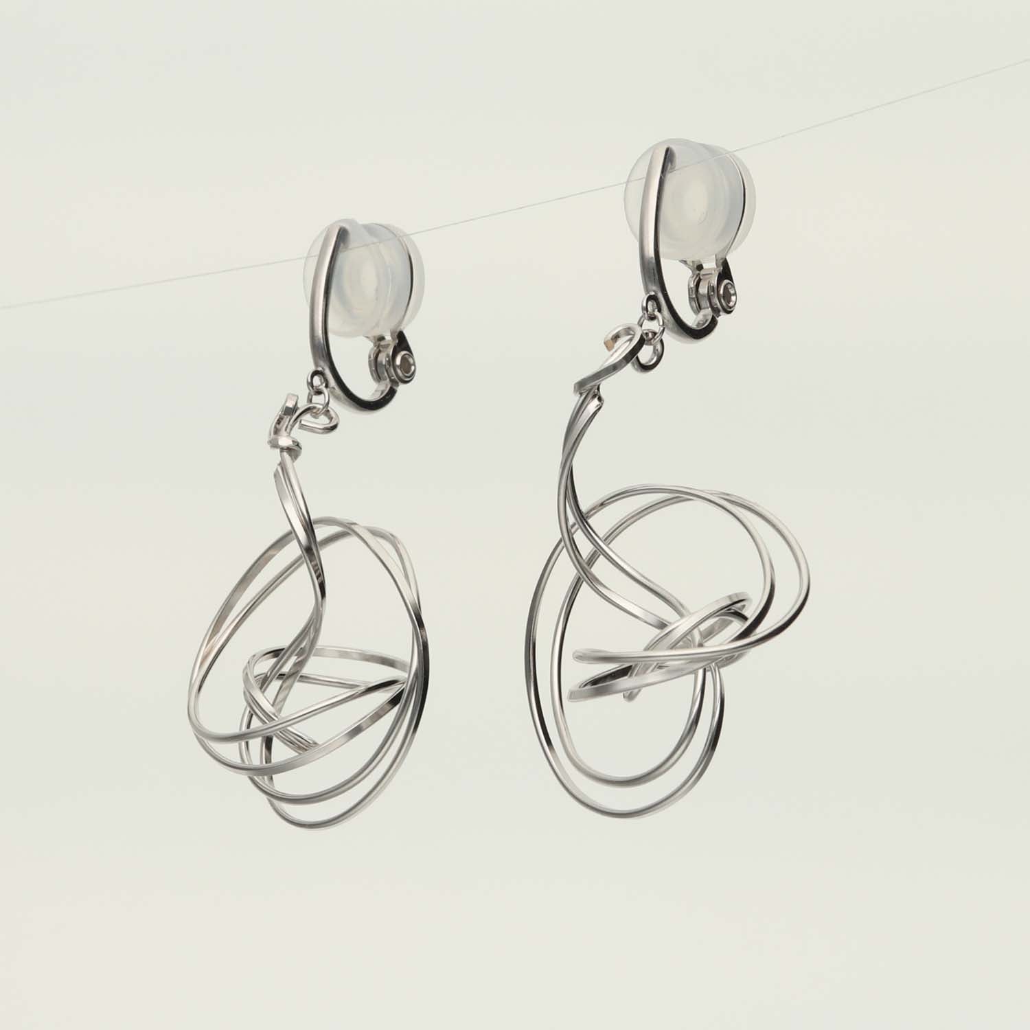 K14GF/SV 輪のゆらぎ イヤリング|GFE4172WH