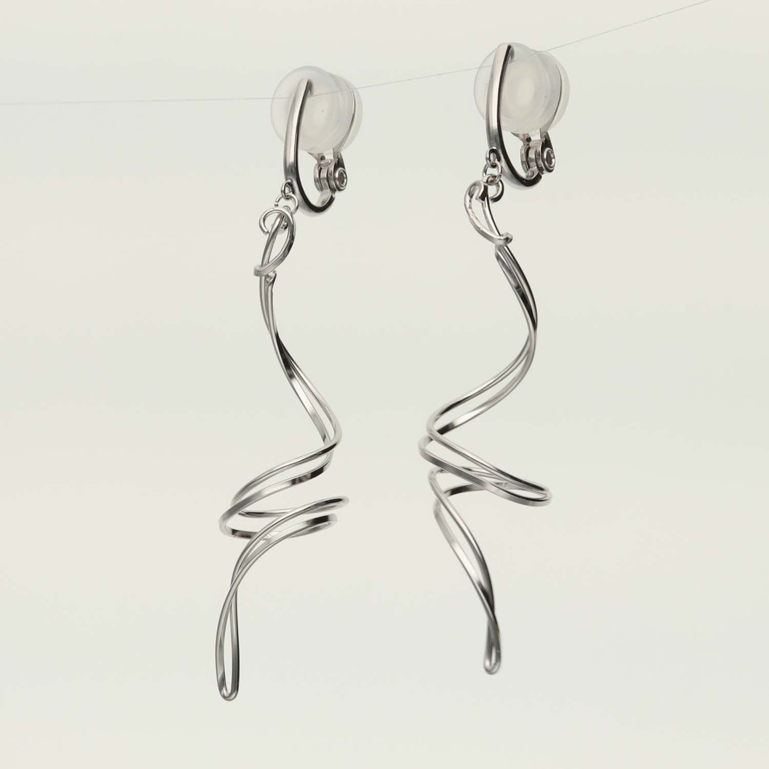 K14GF/SV 巡りのかたち イヤリング|GFE4173WH