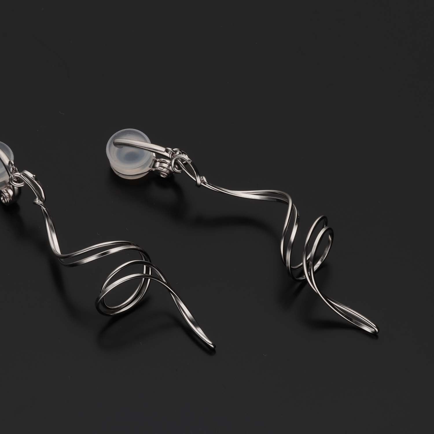 K14GF/SV 巡りのかたち イヤリング|GFE4173WH