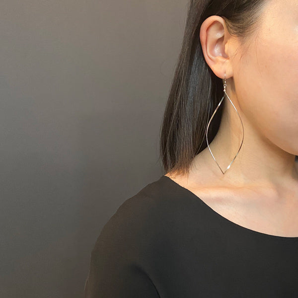 K14GF 大ぶりマーキス ピアス|GFP1125・1125WH