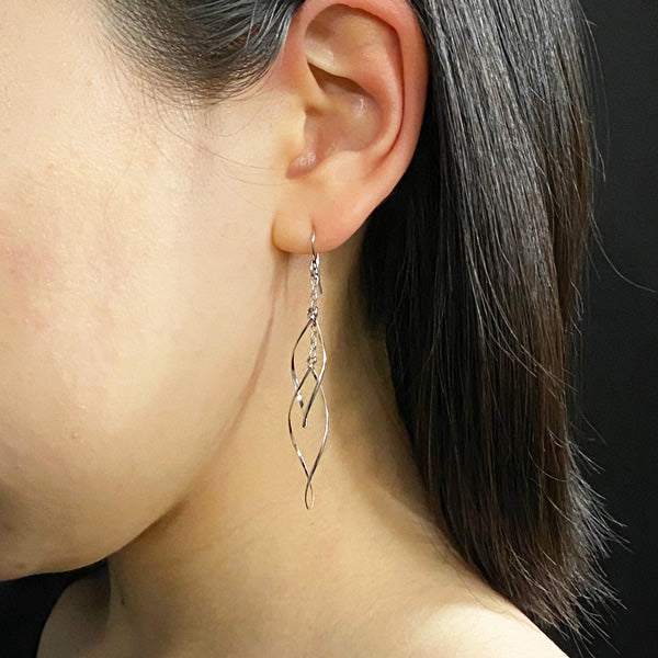 K14GF ダブルマーキス ピアス|GFP1249・1249WH