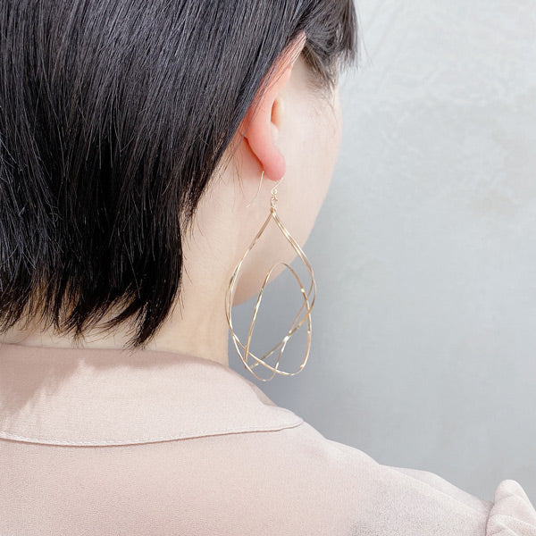 K14GF 美しい弧を描く ピアス|GFP1308PY