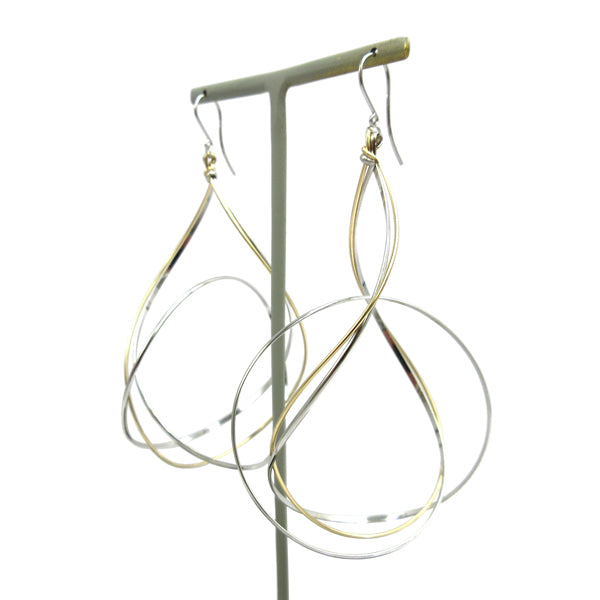 K14GF 美しい弧を描く ピアス|GFP1309WY