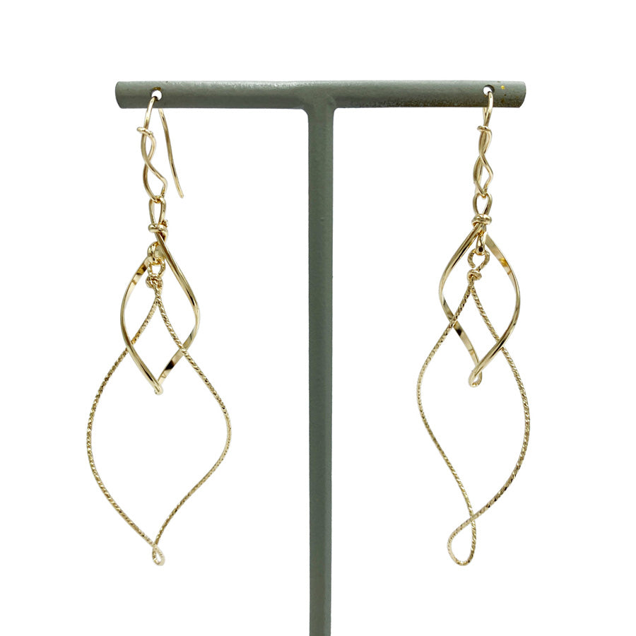 K14GF 弾け流れる煌めき ピアス|GFP1317