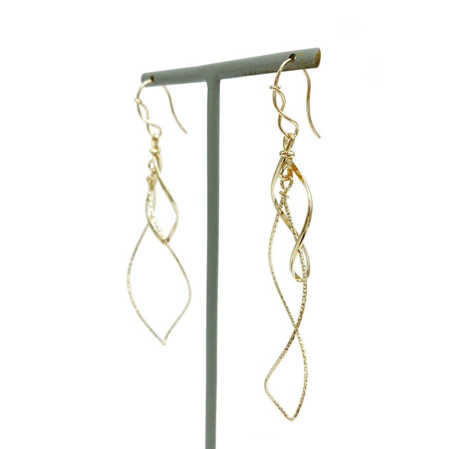 K14GF 弾け流れる煌めき ピアス|GFP1317