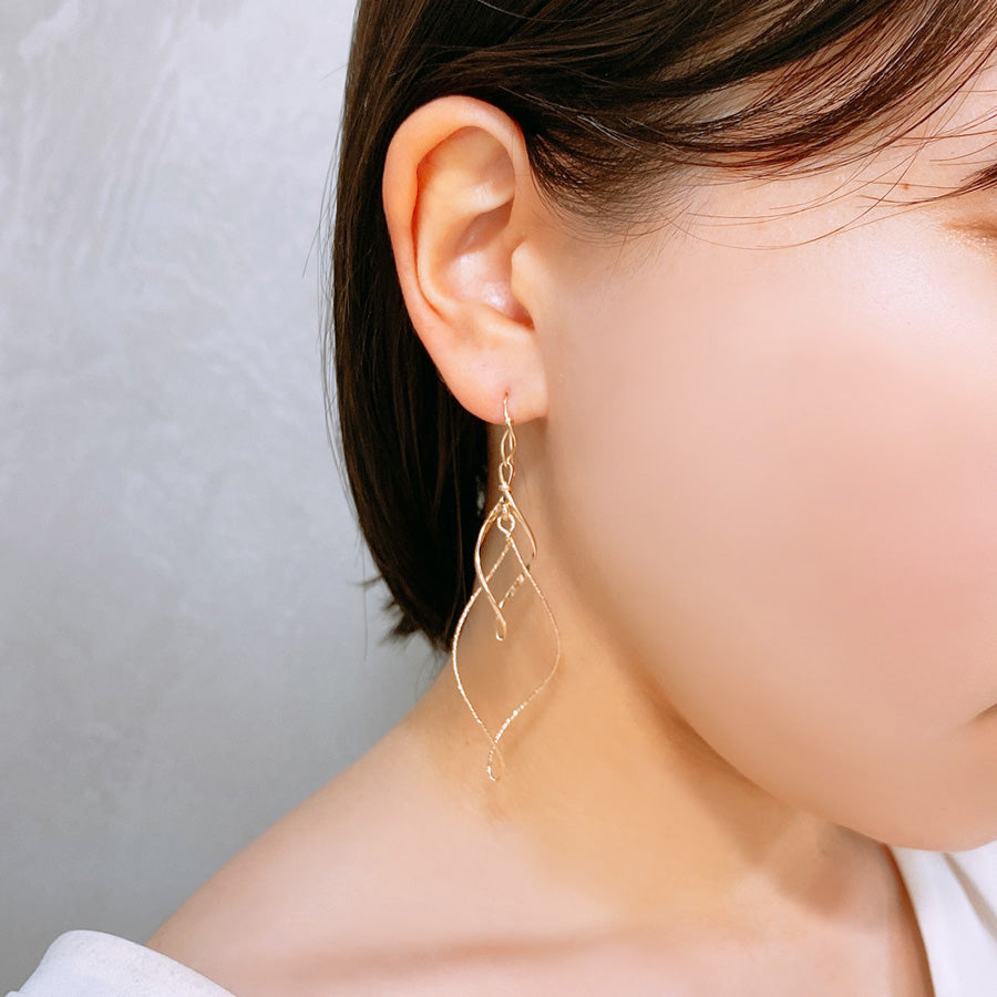 K14GF 弾け流れる煌めき ピアス|GFP1317