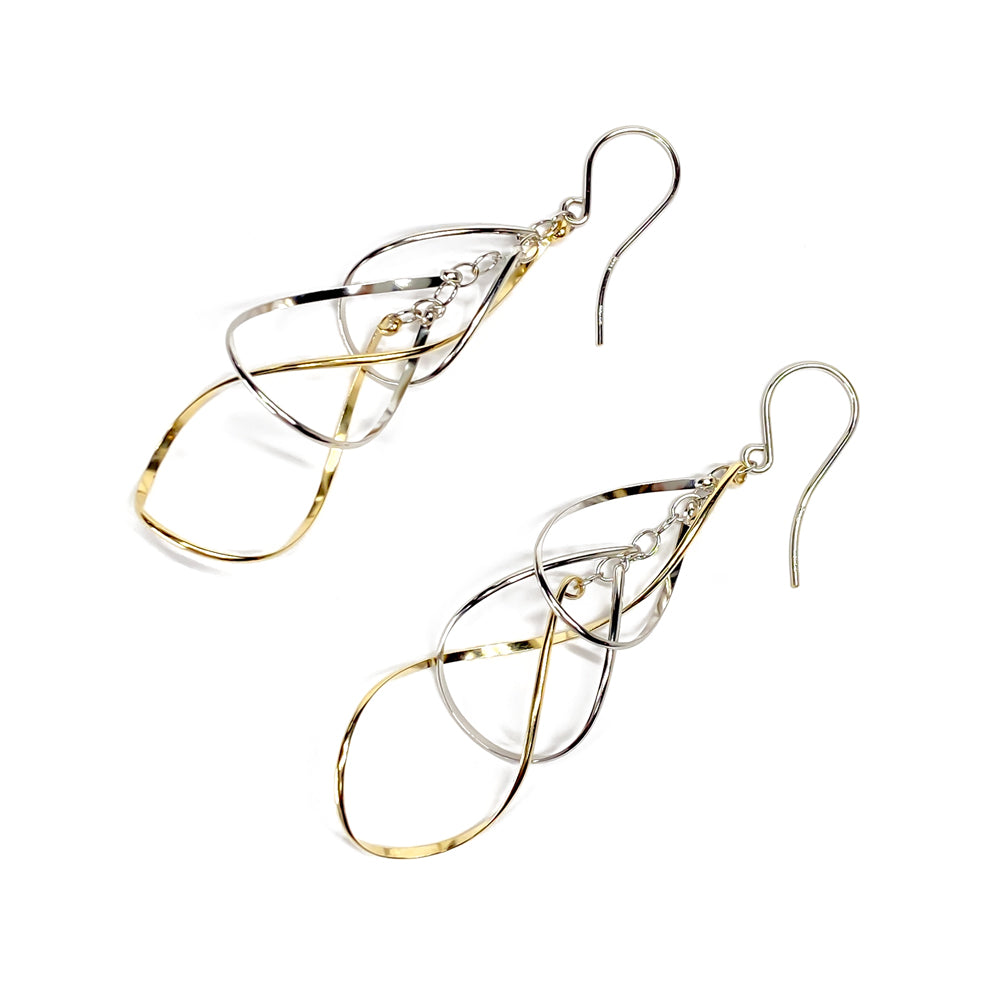 K14GF 高雅に舞い上がる ピアス|GFP1328YW