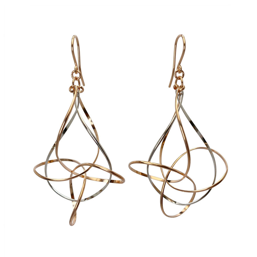 K14GF 華咲く立体感 ピアス|GFP1330PW