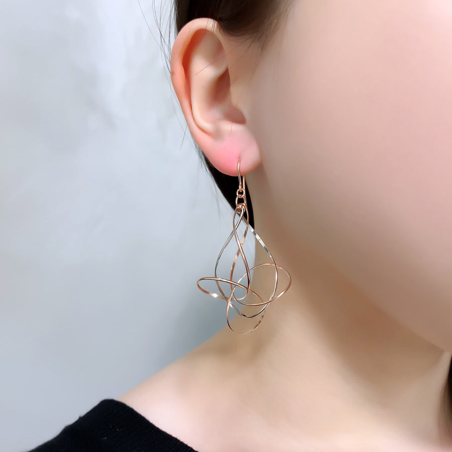 K14GF 華咲く立体感 ピアス|GFP1330PW