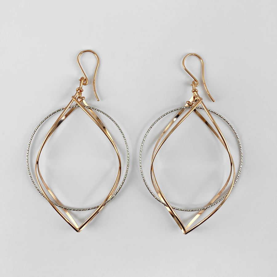 K14GF 白銀に舞う華びら ピアス|GFP1333PW