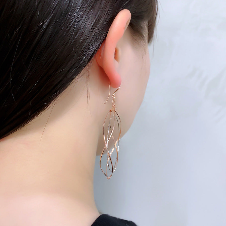 K14GF 白銀に舞う華びら ピアス|GFP1333PW