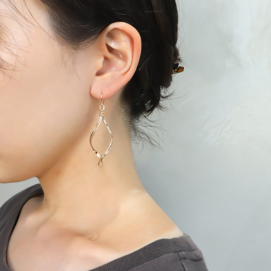 K14GF たくましさと気高さ ピアス|GFP1345