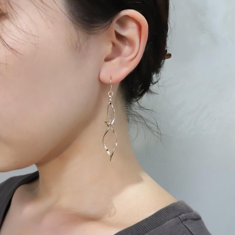 K14GF 豊潤な模様 ピアス|GFP1350