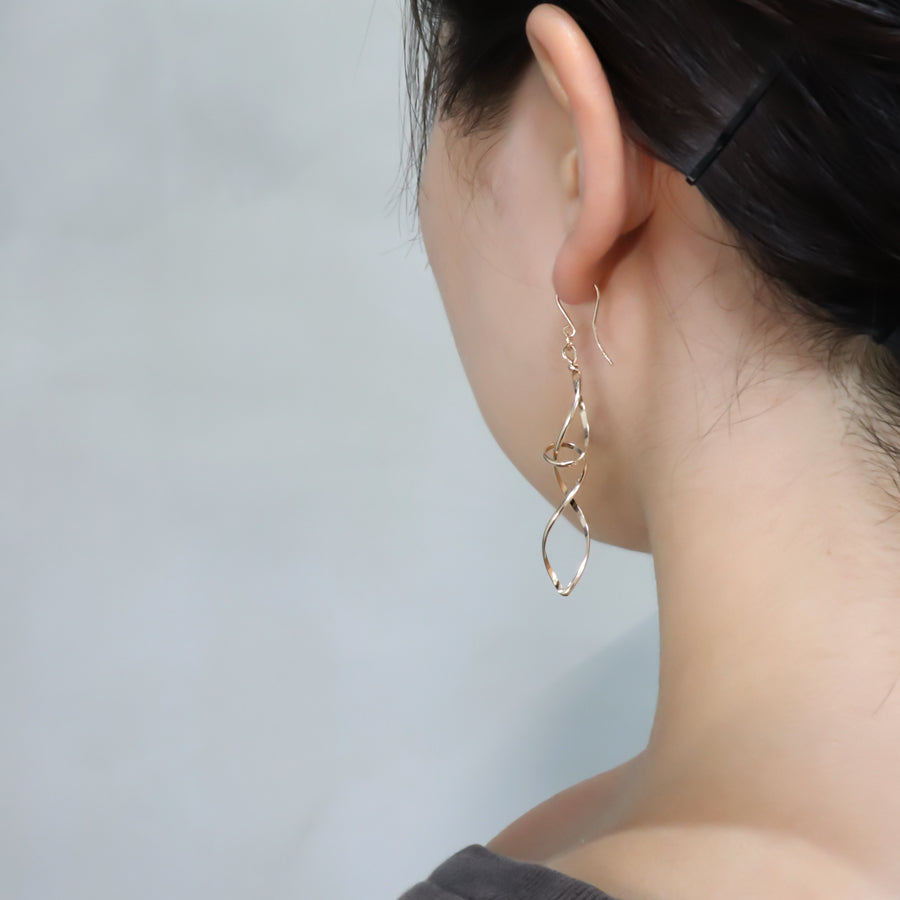 K14GF 豊潤な模様 ピアス|GFP1350