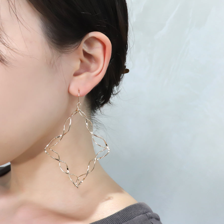 K14GF 肖像のフレーム ピアス|GFP1352