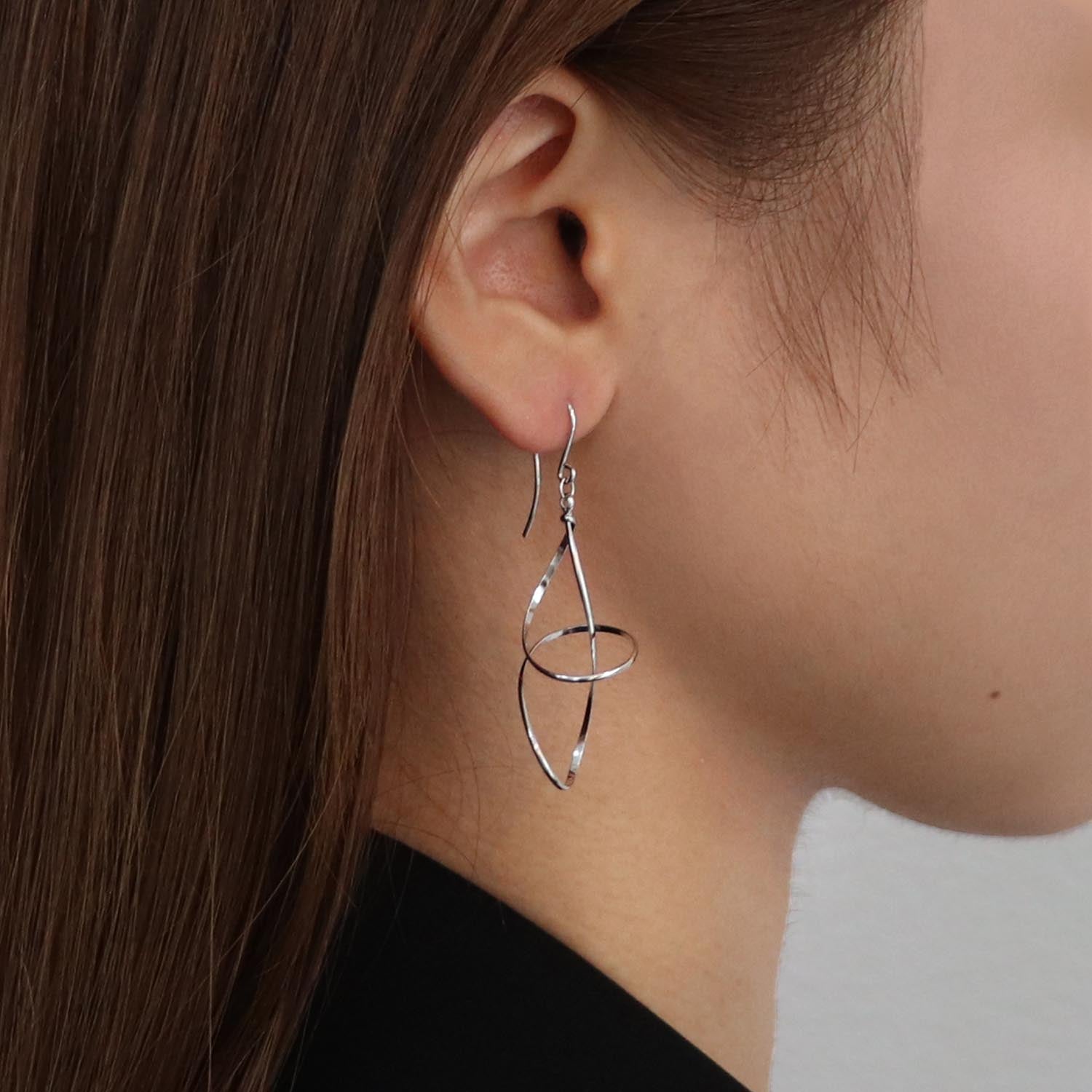 K14GF 葉音のひと息 ピアス|GFP1358WH