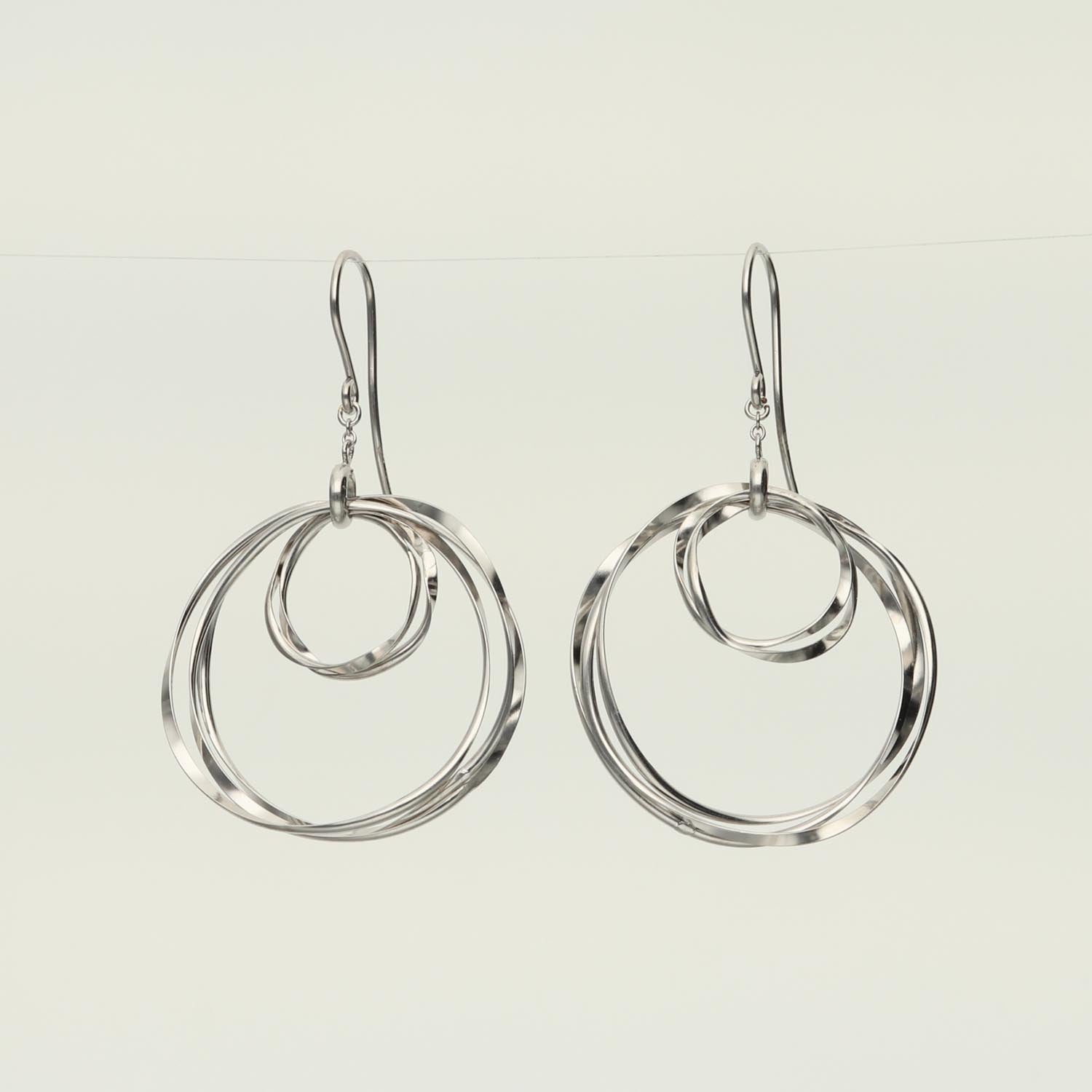 K14GF 波紋のなごみ ピアス|GFP1366WH