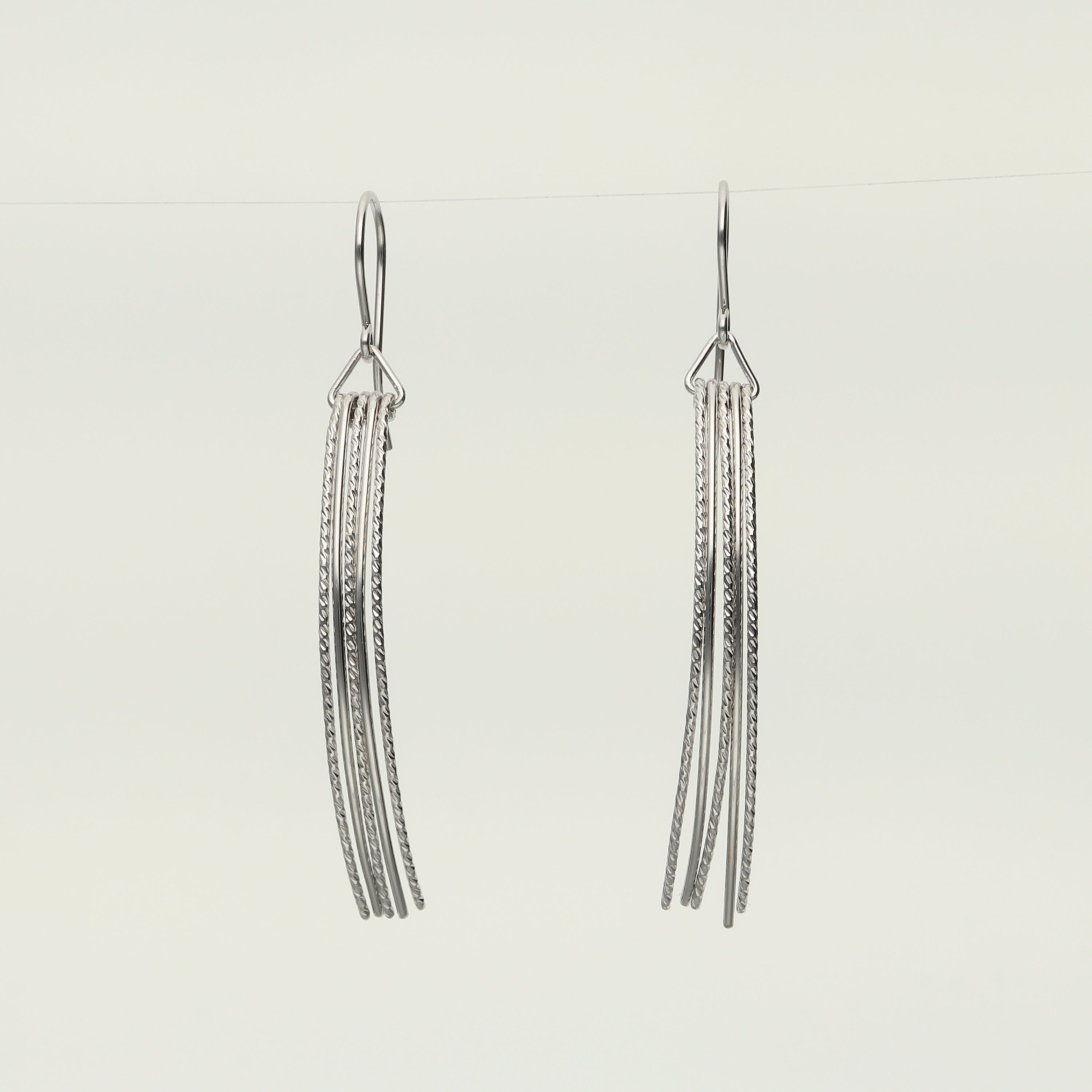 K14GF 微光華のしらべ ピアス|GFP1367WH