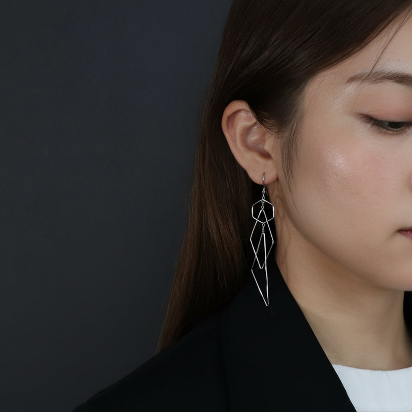 K14GF 陽光の瞬き ピアス|GFP1369WH